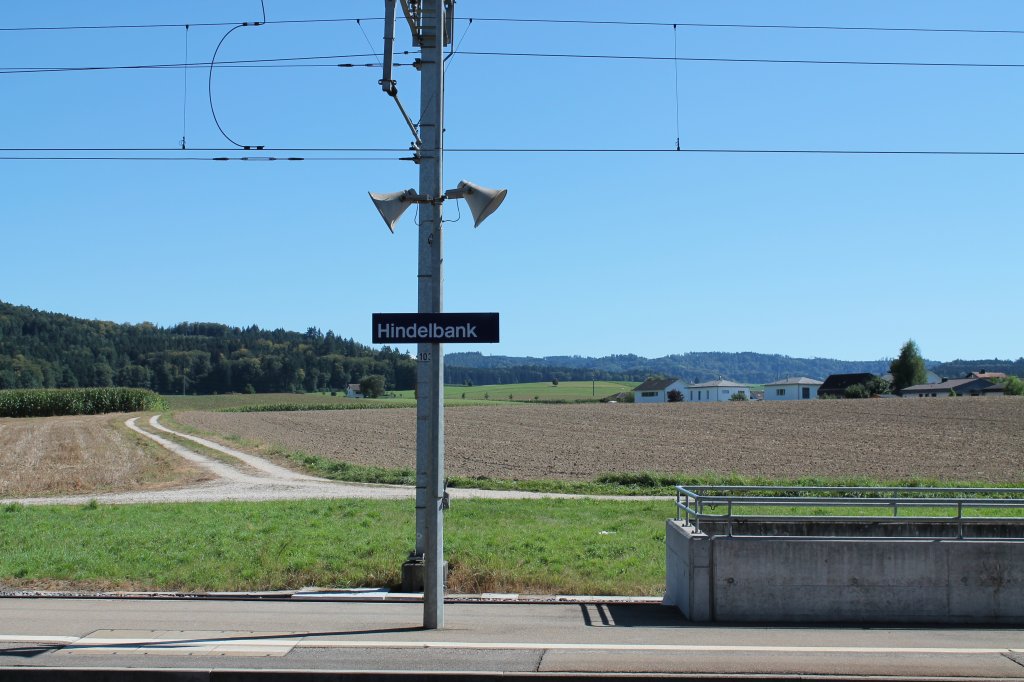 Dieses Panorama ist hinter dem Bahnhsteig des Bahnhofes Hindelbank zu sehen. Aufgenommen am 1.9.2011