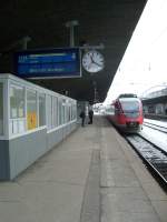 Hier steht ein 644er aus Kall in seinem Endbahnhof Köln Messe/Deutz am 6.1.